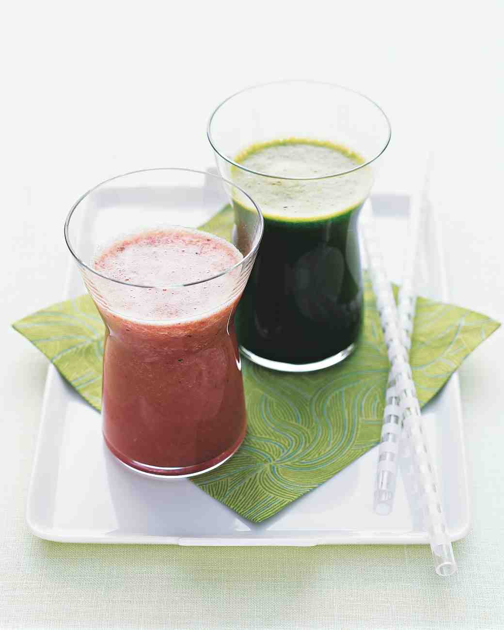 7 Green Detox Juice Recipes (No Fruit) Yuri Elkaim