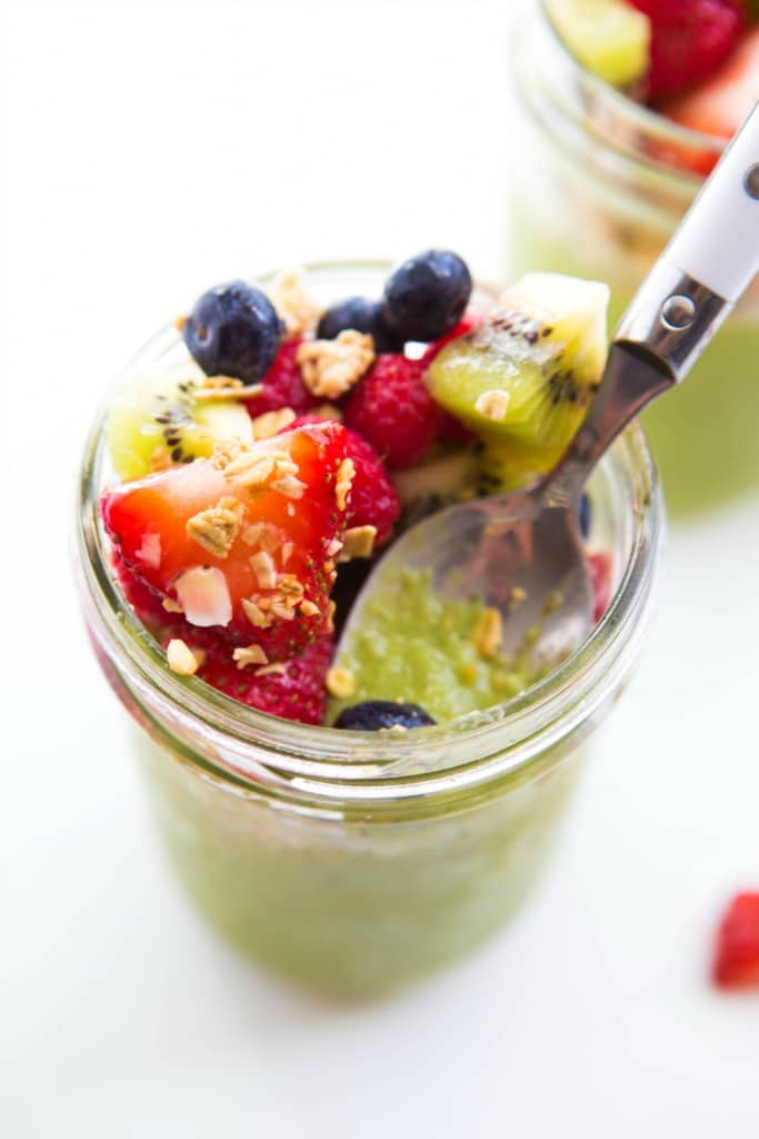 Healthy Breakfast on-the-Go: Green Smoothie Granola Cups