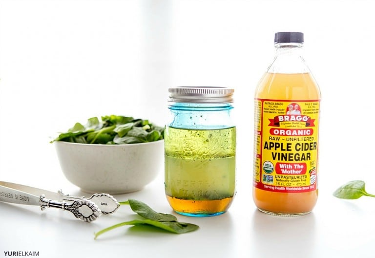 6 Amazing Apple Cider Vinegar Salad Dressings You Need to Try