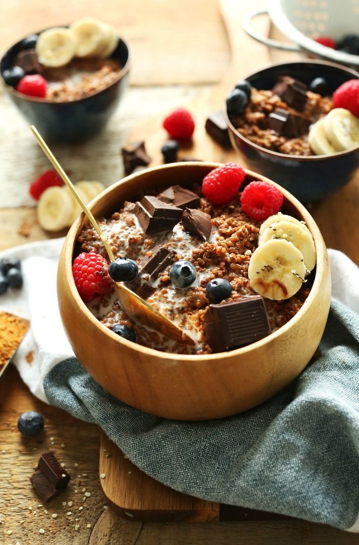 Dark Chocolate Quinoa Breakfast Bowl -- Minimalist Baker