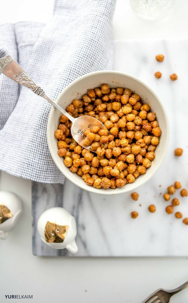 Garlic Oven-Roasted Chickpeas - Yuri Elkaim