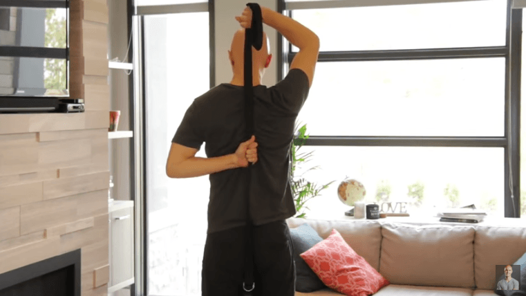 How to Use a Yoga Strap to Straighten the Shoulders & Back : Yoga,  Stretching & Exercises 