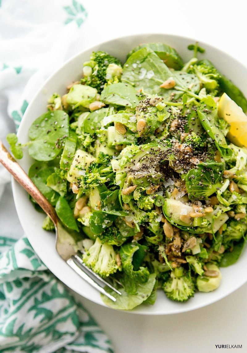 Apple Cider Vinegar and Greens Detox Salad