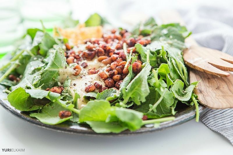 The Vegan Caesar Salad Recipe You’ll Want to Save