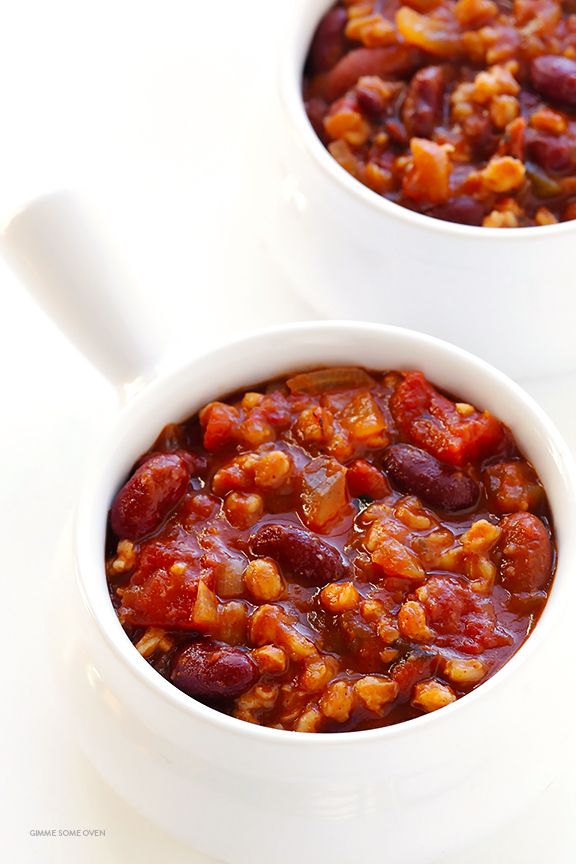 Slow Cooker Vegetarian Chili via Gimme Some Oven