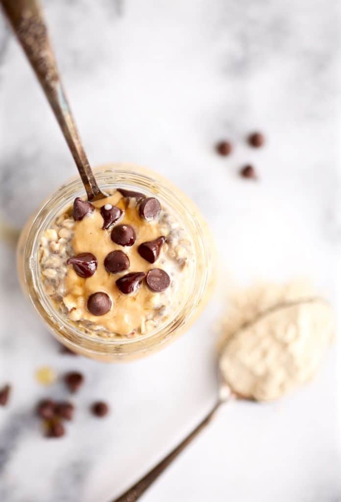 Vegan Protein-Packed Cookie Dough Overnight Oats via Nutritionist in the Kitch