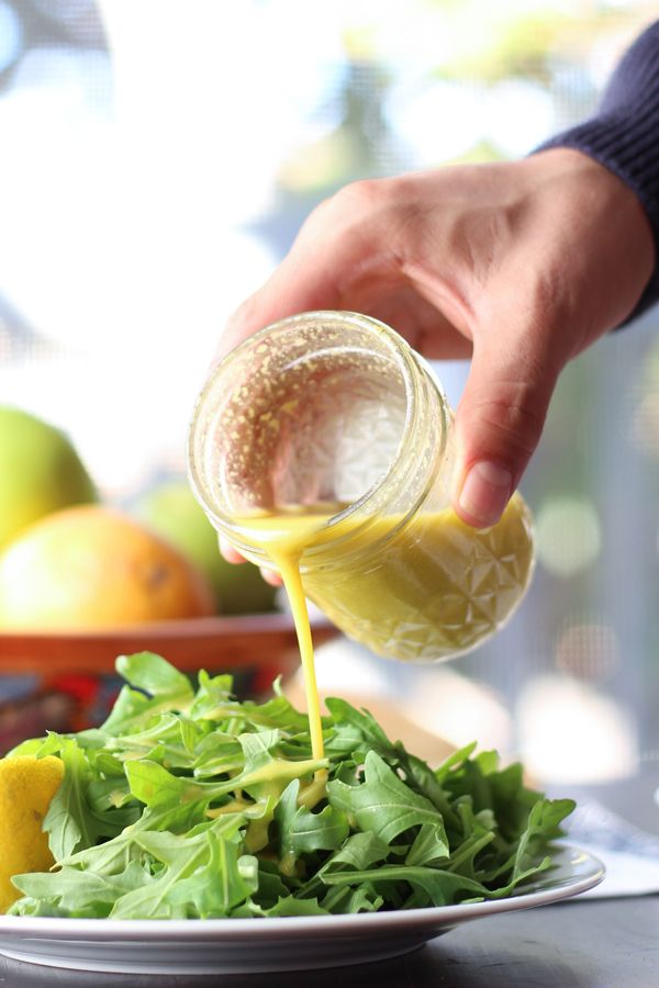 Healthy Green Goddess Dressing - The Devil Wears Salad