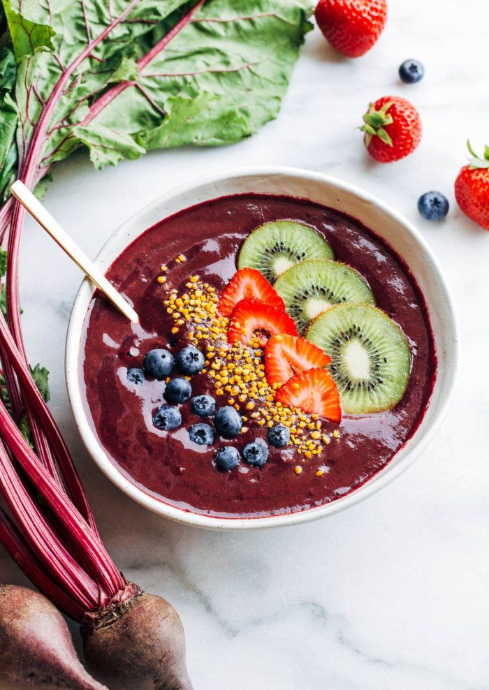 berry-beet-energizing-smoothie-bowl-via-making-thyme-for-health