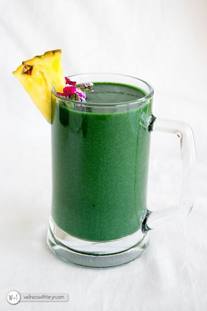 Tropical Spirulina Smoothie via Wellness with Taryn