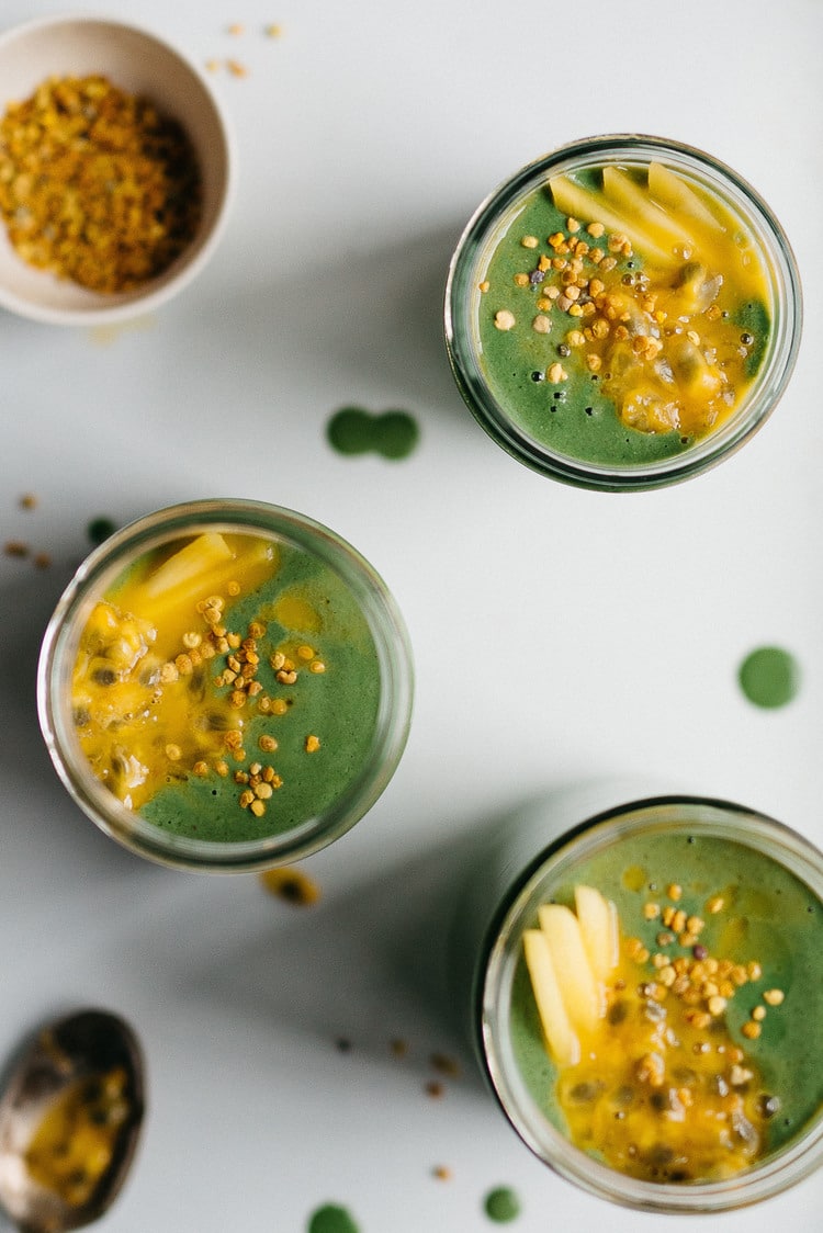 Raw Buckwheat Green Smoothie Jars via Dolly and Oatmeal